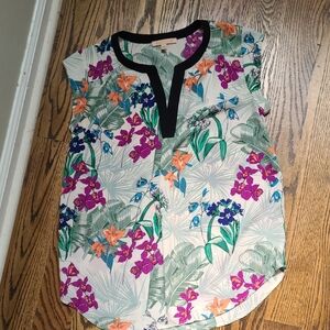 Gibson Sleeveless Black and White Mandarin Collar Blouse